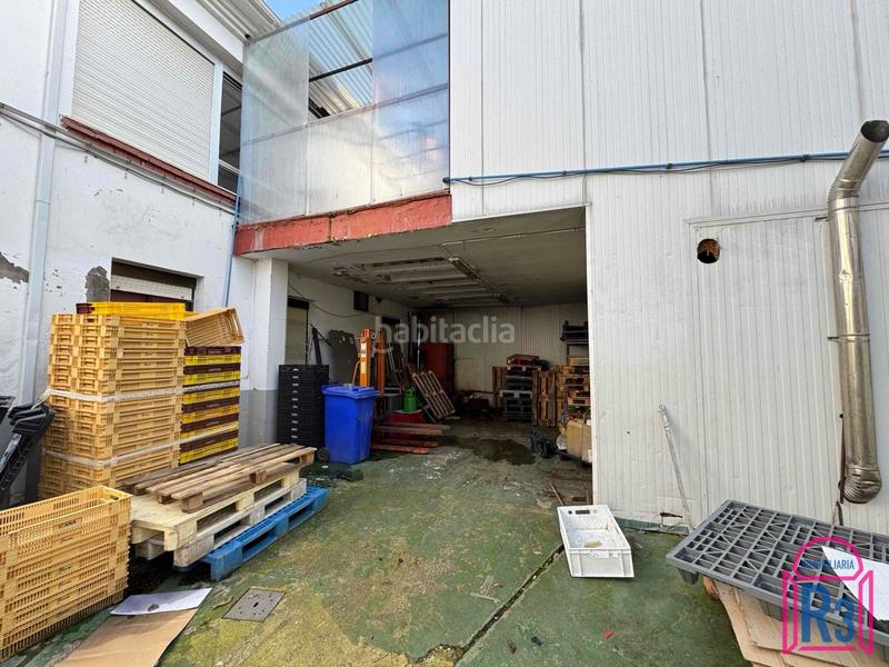 Foto 21366e06-1208-42a2-a33f-6db72b403592. Fabrikhalle mit heizung in Sariegos