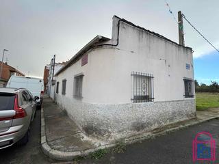 Casa  Cercados. Casa para reformar en armunia