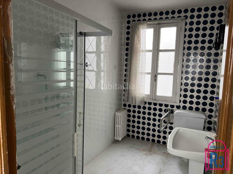 Foto c8dd7b61-dee8-4352-a8d0-f4978ea0cbb1. Etagenwohnung mit heizung in Centro Ciudad León