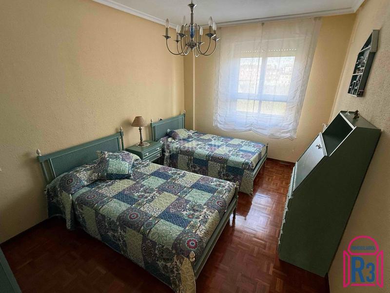 Foto 9135a1eb-7faa-4fe6-bce8-863ff6ace919. Rent flat with heating parking in La Vega - La Sal León