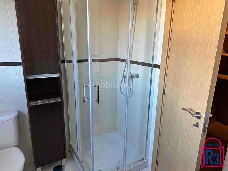 Foto 7d3ccea7-e0b4-4f88-bdf3-ce05ffab12ac. Casa adossada amb calefacció aparcament a Valdefresno