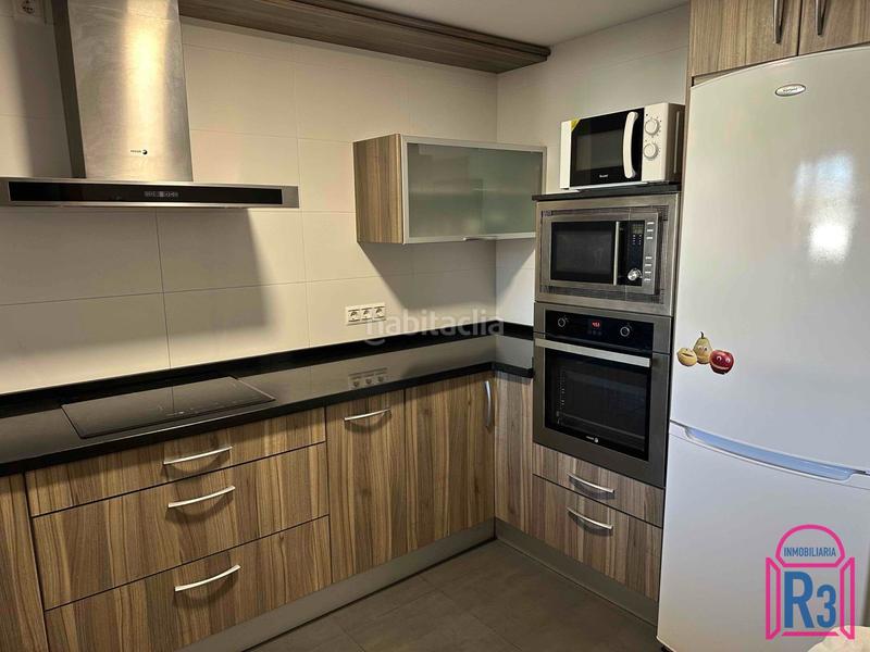 Foto ed340824-53e2-47a7-a635-e6ebdca5823c. Casa adossada amb calefacció aparcament a Valdefresno