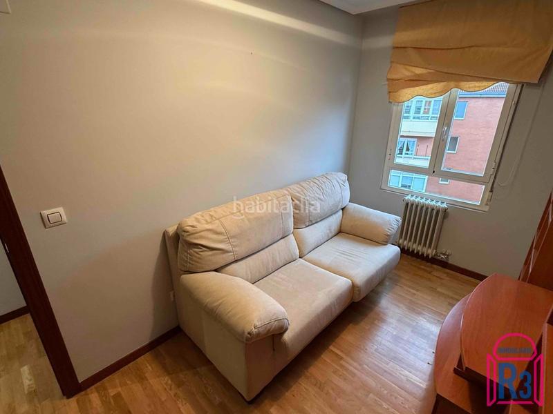 Foto 0269d0c1-3256-4c79-b1fa-1ee674fd37ac. Lloguer pis amb calefacció a Trobajo del camino