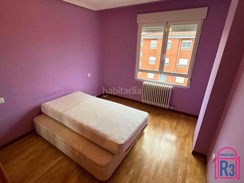 Foto 17ff710f-3d81-4ad2-9d06-2db6af325a09. Lloguer pis amb calefacció a Trobajo del camino