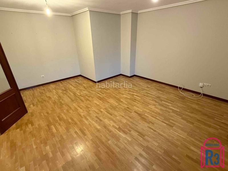 Foto 4b8cfd22-8c3d-4bbf-ba1c-ee93d64b21a0. Lloguer pis amb calefacció a Trobajo del camino