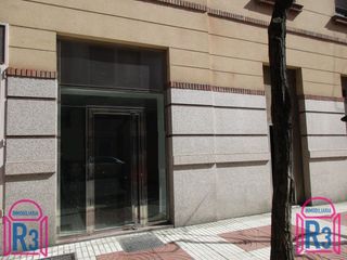Local Comercial a Ramiro Valbuena