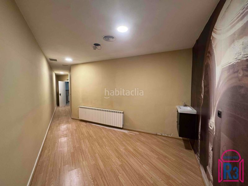 Foto d8bab8b9-7d2a-4b6f-8700-e6bdee10e8b5. Local comercial a Centro Ciudad León