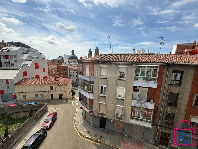 Foto f25f44f3-e61d-4d8a-b8f7-a5b0e8eb19d3. Pis a San Esteban León