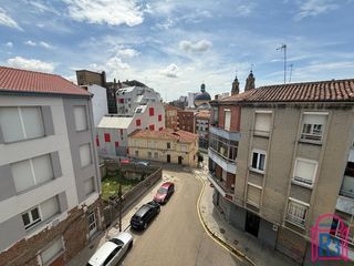 Appartement  Jose maría vicente lópez. Piso para reformar en edificio con ascensor