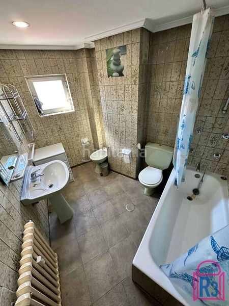 Foto 0e07433d-58fd-4811-8e70-607468aeb297. Apartamento  bien situado, alto y luminoso en León