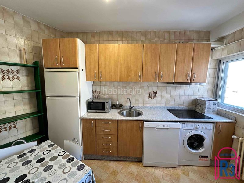 Foto 9f324431-b6a0-436b-bcc0-c0f71c1c3e72. Apartamento  bien situado, alto y luminoso en León