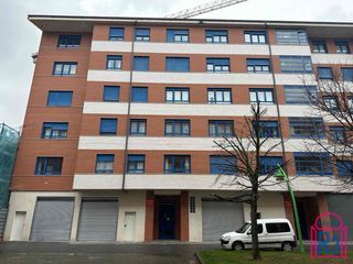 Piccolo appartamento in La Lastra. Amplio apartamento al principio de la lastra