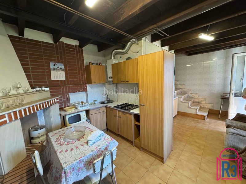 Foto f98f88a7-0d4d-4549-9923-c578d153b7d4. Edifici a Santovenia de la Valdoncina