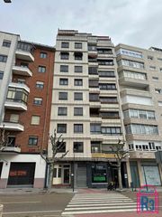 Appartement à San Claudio - La Chantría. Piso alto con buenas vistas  y 4 habitaciones en facultad