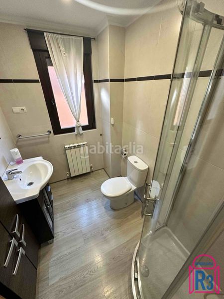 Foto 5ad75498-2828-40ba-ad68-fee08d670b60. Casa adossada amb calefacció aparcament a Sariegos