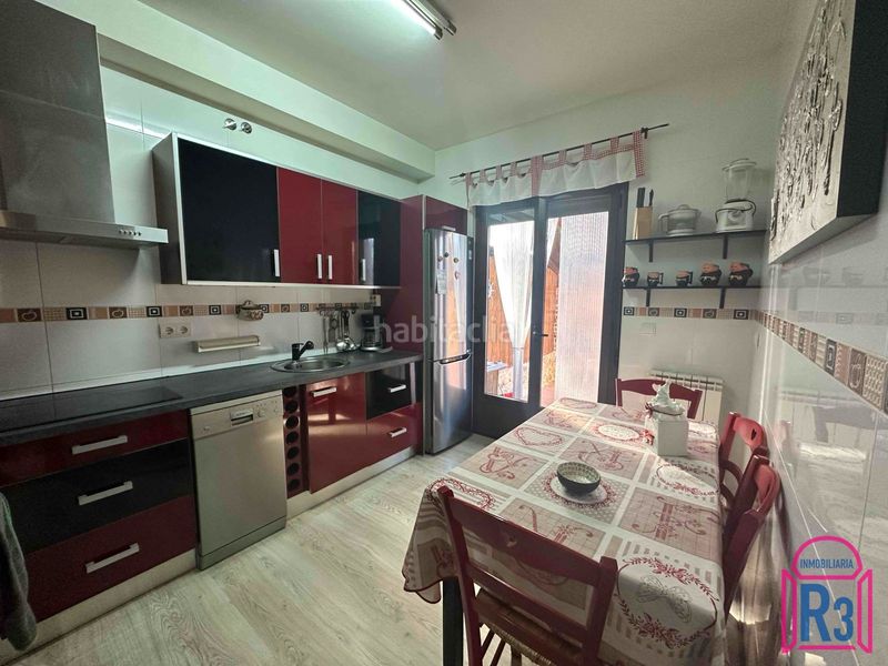 Foto 8139fd59-03e6-45e3-a57d-ed1b51654e9d. Casa adossada amb calefacció aparcament a Sariegos