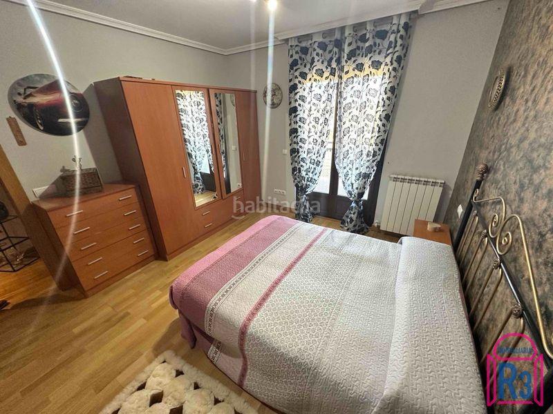 Foto 8dc1a66a-7c98-4adb-8f32-f22fd2cda90f. Casa adossada amb calefacció aparcament a Sariegos