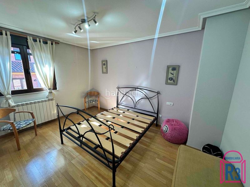 Foto bac52777-6e98-4053-a532-1d35dda1e82c. Casa adossada amb calefacció aparcament a Sariegos