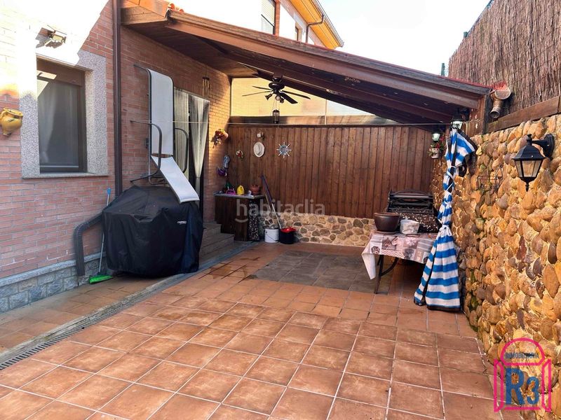 Foto e9279fe2-a1b6-4a8e-8969-7e3512642a7b. Casa adossada amb calefacció aparcament a Sariegos