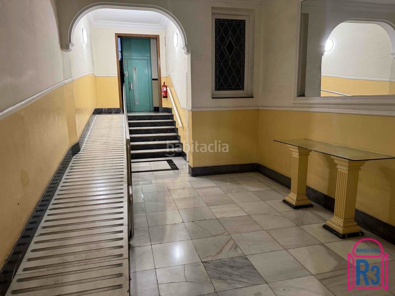 Foto 58e219aa-e7f3-4cdd-8a2c-b7b9d7e0a46d. Piso  en ordoño, al lado de guzmán, orientado al sur en León