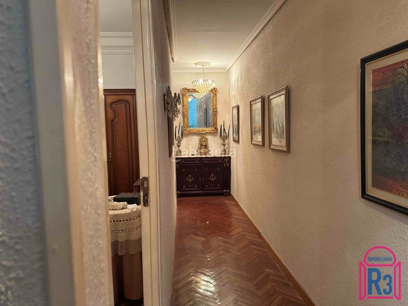 Foto 99d8a44d-1f61-4c55-a696-fc12e140888f. Piso  en ordoño, al lado de guzmán, orientado al sur en León