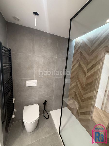 Foto 99d2df03-8f6b-4830-a83d-ceb996e6a307. Pis amb calefacció a Centro Ciudad León