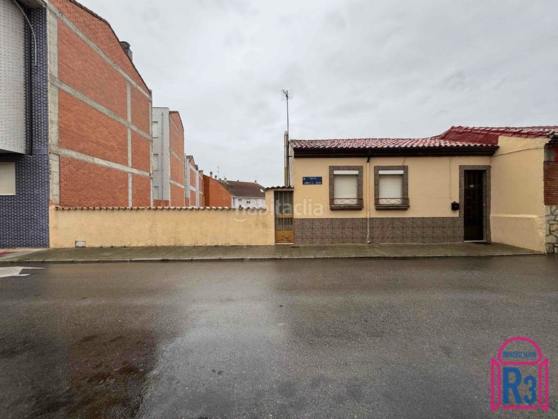 Foto 0f4211f1-1f52-406d-b0e7-3d4d4d44fb8a. Casa amb calefacció a Puente Castro León