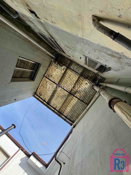 Foto 46a90158-9f83-4d5a-a24f-b49ea00bc45b. Edifici a Trobajo del camino