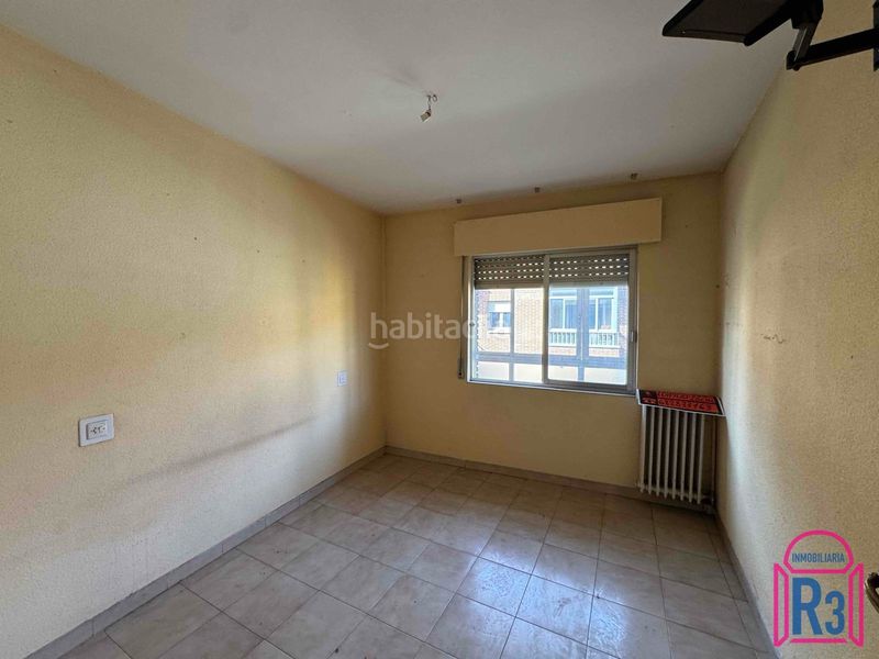 Foto 473e1908-5794-4dd3-bb2b-1ddd24ab66c6. Edifici a Trobajo del camino