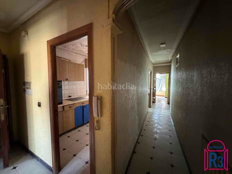 Foto ac7e811a-5029-409a-aea7-0e5be7e5101f. Edifici a Trobajo del camino