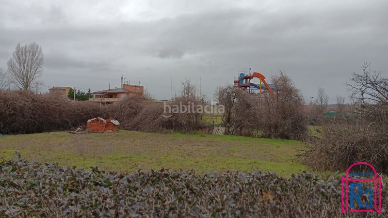 Foto 23821b84-fabb-4332-8832-e3274c4f7398. Finca rústica parcela de 1300 m con refugio en Trobajo del camino