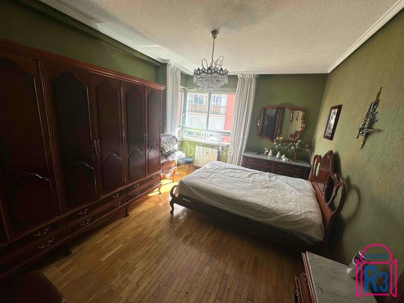 Foto 65a6ef72-30c9-4de9-9459-ce5f0e937005. Pis amb calefacció aparcament a San Claudio - La Chantría León