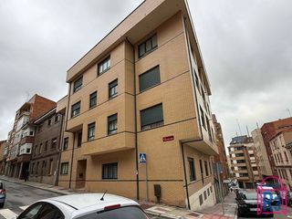 Affitto Piccolo appartamento  Benito arias montano. Apartamento amueblado en alquiler