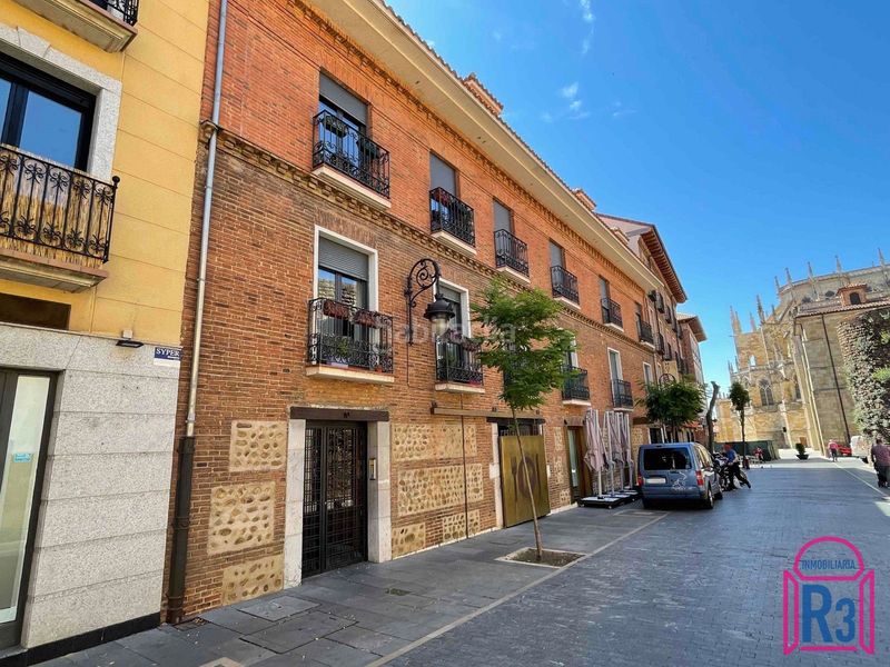 Foto 7e98c444-7c60-48dd-94e7-b2c4106e71fe. Apartament amb calefacció aparcament a San Mamés - La Palomera León