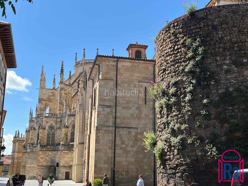 Foto f818d57f-dbbb-43f1-beb8-3f606aa7dea1. Apartament amb calefacció aparcament a San Mamés - La Palomera León