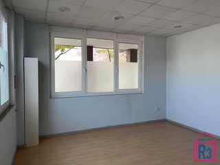 Miete Geschäftsraum  Posadera aldonza. Local acondicionado en alquiler. antigua academia.