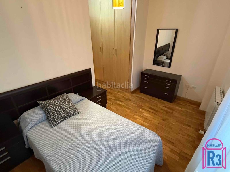 Foto 991ebfde-8521-4ce2-a7dd-c02702606f2d. Apartament amb calefacció aparcament a Centro Ciudad León