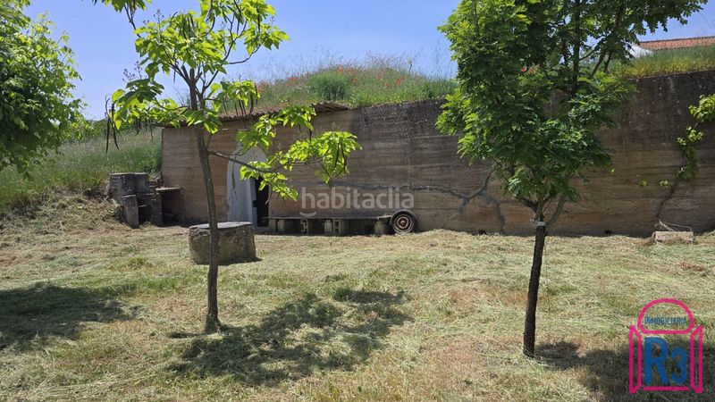 Foto e3f0b0c1-567e-45a0-a1df-dc11b85a6fdf. Finca rústica a Trobajo del Cerecedo León