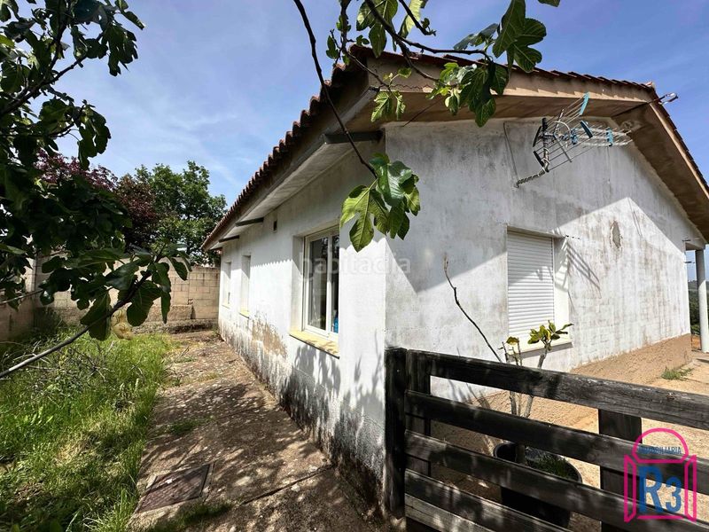 Foto f1148cc1-3c41-4c7b-ae59-9f7c177768a6. Casa amb calefacció aparcament a Sariegos
