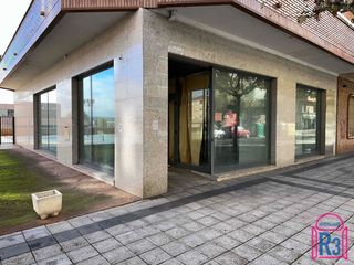 Local Comercial a Mariano Andrés