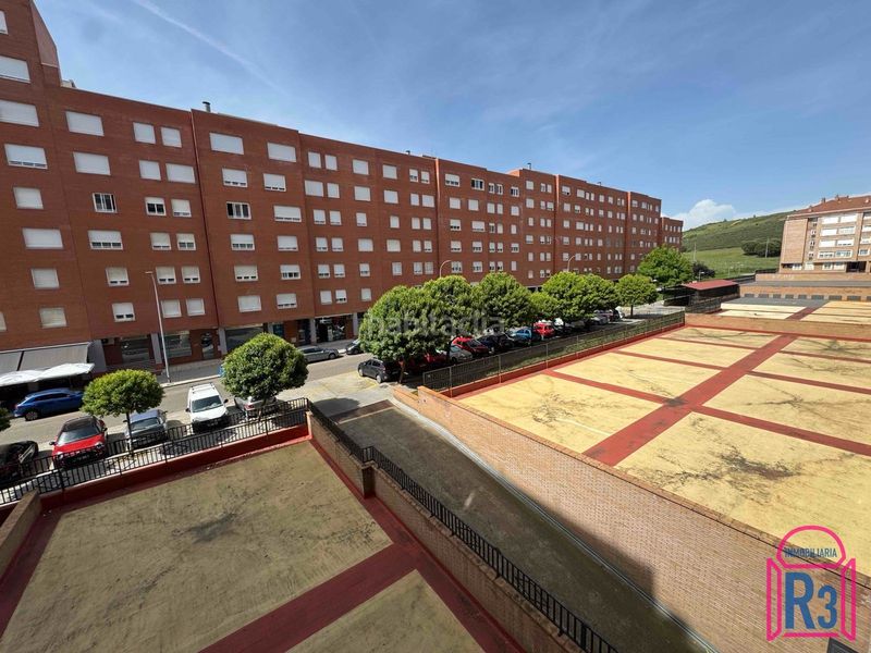 Foto af3ecf0b-a1bb-42dd-91bc-cd1dd9d67d15. Pis amb calefacció aparcament a Las Eras de Renueva León