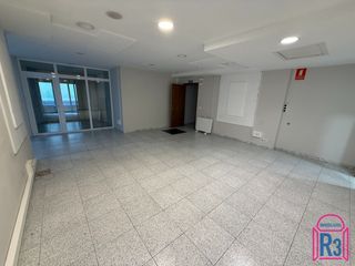 Rent Office space in Gran via de san marcos 3. Oficina en alquiler con terraza