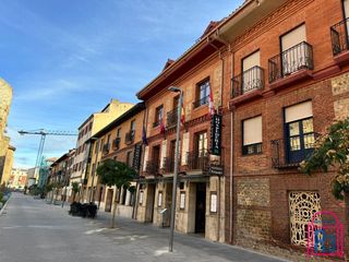 Edificio  Los cubos. Hostal restaurante en venta en los cubos