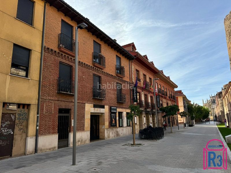 Foto ad0e7991-4085-440d-8fbc-757660b7e50d. Edifici a San Mamés - La Palomera León