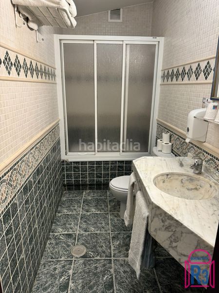 Foto c1bc6ff2-e6b7-4d00-8ac9-eebe85794a70. Edifici a San Mamés - La Palomera León