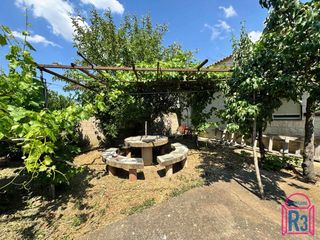 Casa a Villasabariego. Casa en parcela de 1000 m cerca de león