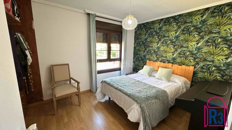 Foto 2b2ab40c-f8f3-4bed-adf7-5d7525dba1ac. Casa adossada amb calefacció aparcament a Sariegos