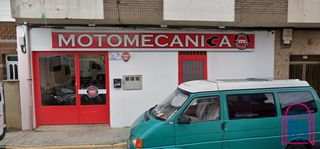 Locale commerciale in Real