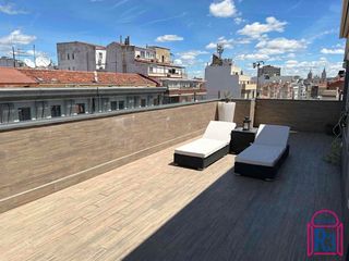 Attico in Centro Ciudad. Precioso ático con terraza de 30 m, todo nuevo, con garaje, en o