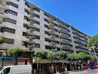 Pis a Centro Ciudad. Piso amplio de 4 dormitorios al lado de la plaza inmaculada, alt